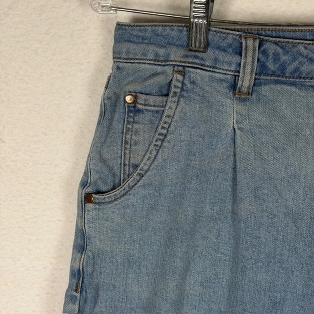 Fashion Nova Women Light Wash Pleated High Rise Mom Jeans Tapered Size‎ 13